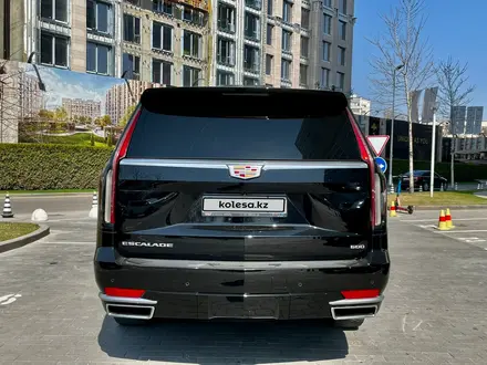 Cadillac Escalade Premium Luxury Platinum ESV 2022 года за 83 500 000 тг. в Алматы – фото 6
