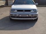 Volkswagen Golf 1992 годаүшін1 600 000 тг. в Алматы