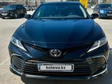 Toyota Camry 2023 года за 17 000 000 тг. в Астана