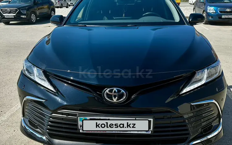 Toyota Camry 2023 года за 18 500 000 тг. в Астана