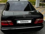 Mercedes-Benz E 280 2000 года за 3 450 000 тг. в Туркестан – фото 2