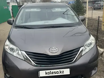Toyota Sienna 2013 года за 10 500 000 тг. в Уральск – фото 4