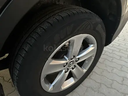Toyota RAV4 2015 года за 10 850 000 тг. в Актау – фото 8