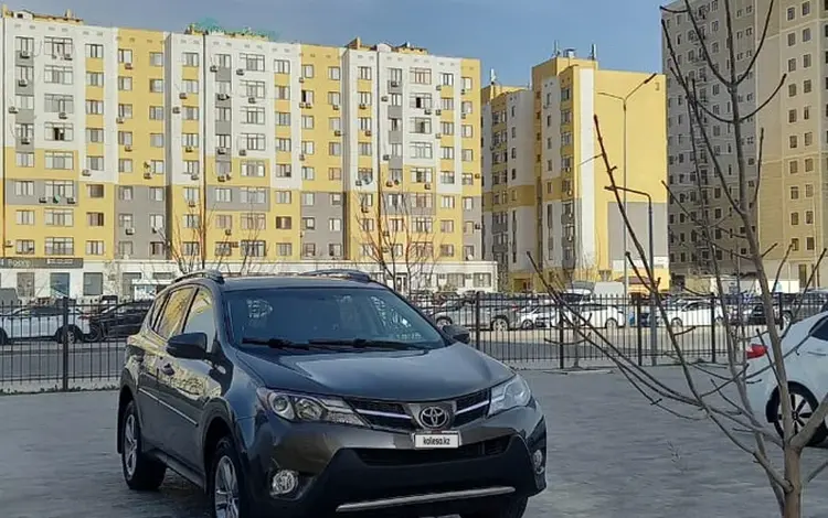 Toyota RAV4 2015 годаfor8 300 000 тг. в Актау