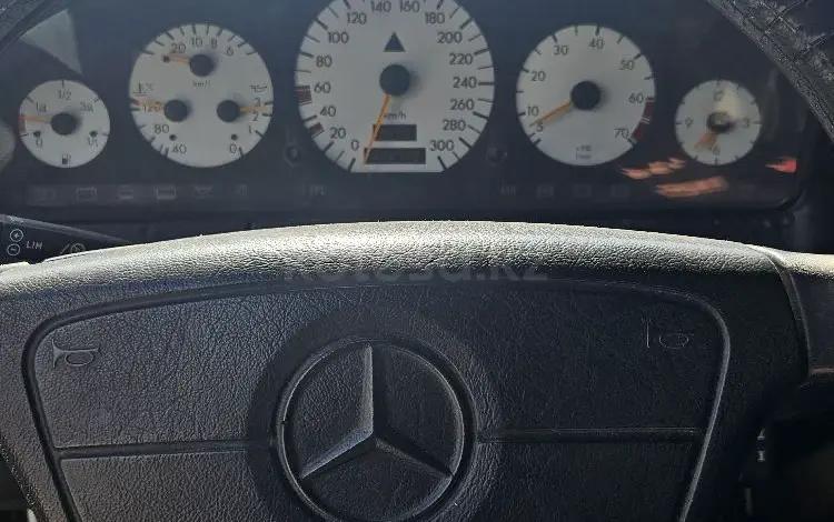 Mercedes-Benz S 500 1996 года за 3 300 000 тг. в Астана