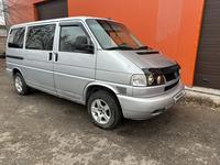 Volkswagen Multivan 2002 годаfor7 500 000 тг. в Караганда