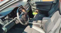 Toyota Camry 2016 года за 5 200 000 тг. в Уральск – фото 5
