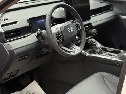 Toyota RAV4 2026 года за 21 790 000 тг. в Караганда – фото 33