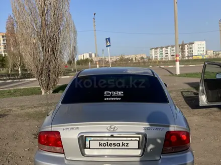 Hyundai Sonata 2004 года за 2 500 000 тг. в Рудный – фото 3