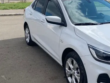 Chevrolet Onix 2023 года за 7 500 000 тг. в Уральск – фото 2