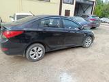 Hyundai Solaris 2012 года за 3 800 000 тг. в Уральск – фото 4