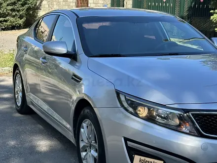 Kia K5 2014 года за 8 300 000 тг. в Алматы – фото 11