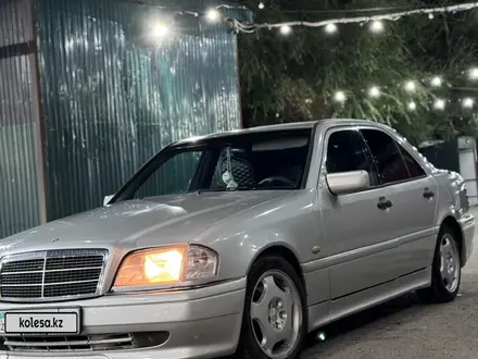 Mercedes-Benz C 280 1996 года за 2 300 000 тг. в Тараз – фото 2