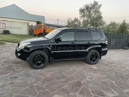 Toyota Land Cruiser Prado 2005 года за 8 500 000 тг. в Алматы – фото 2