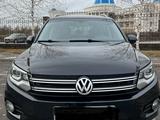 Volkswagen Tiguan 2013 года за 8 800 000 тг. в Астана