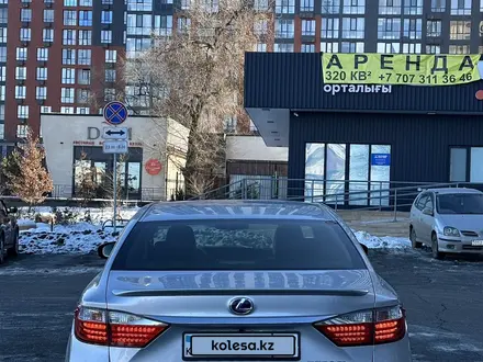 Lexus ES 300h 2013 года за 12 500 000 тг. в Алматы – фото 2