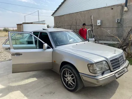 Mercedes-Benz E 280 1995 года за 2 000 000 тг. в Астана – фото 7