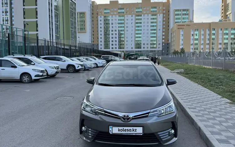 Toyota Corolla 2017 года за 8 300 000 тг. в Астана