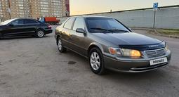 Toyota Camry 2000 года за 2 800 000 тг. в Астана – фото 2