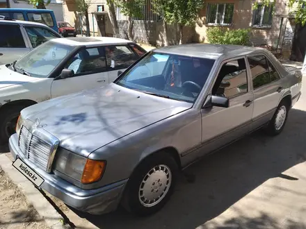 Mercedes-Benz E 260 1988 года за 2 500 000 тг. в Павлодар – фото 7