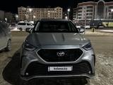 Toyota Highlander 2023 года за 23 000 000 тг. в Актобе