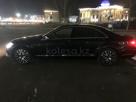 Mercedes-Benz S 350 2010 года за 8 500 000 тг. в Уральск – фото 9