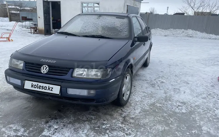 Volkswagen Passat 1994 годаүшін2 100 000 тг. в Уральск