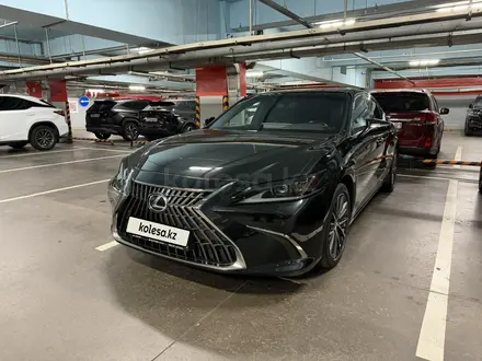 Lexus ES 250 2022 года за 20 000 000 тг. в Астана – фото 3