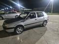 Volkswagen Golf 1993 годаүшін2 100 000 тг. в Тараз