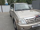 Suzuki XL7 2004 года за 3 500 000 тг. в Атырау – фото 2