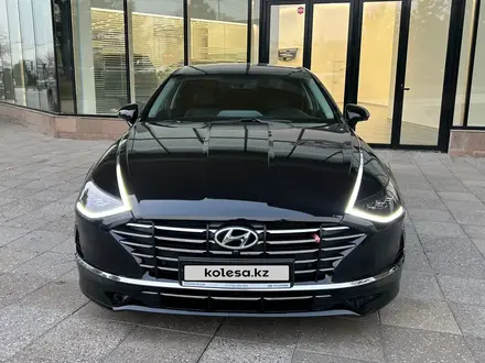 Hyundai Sonata 2023 года за 12 900 000 тг. в Алматы