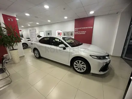 Toyota Camry 2023 года за 17 000 000 тг. в Кызылорда – фото 5