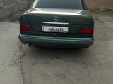 Mercedes-Benz E 260 1993 года за 1 700 000 тг. в Шымкент – фото 2