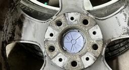 Диски с резиной на BMW за 200 000 тг. в Астана – фото 2