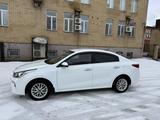 Kia Rio 2020 года за 7 200 000 тг. в Актобе – фото 2