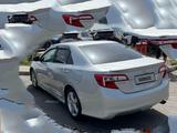 Toyota Camry 2013 годаүшін4 800 000 тг. в Актобе – фото 4