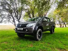 Mitsubishi L200, 2015