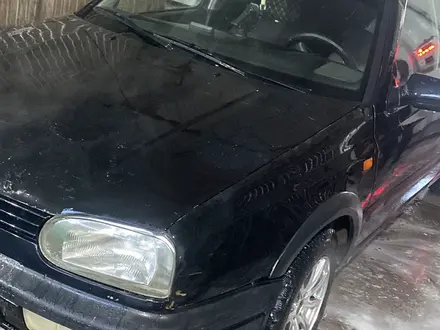 Volkswagen Golf 1993 года за 900 000 тг. в Кокшетау – фото 2