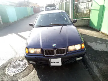 BMW 328 1996 года за 2 800 000 тг. в Алматы – фото 5