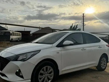 Hyundai Accent 2021 года за 7 400 000 тг. в Актобе