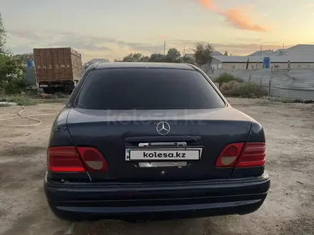 Mercedes-Benz E 280 1997 года за 3 500 000 тг. в Кызылорда – фото 4