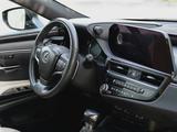 Lexus ES 250 2022 года за 17 500 000 тг. в Алматы – фото 4