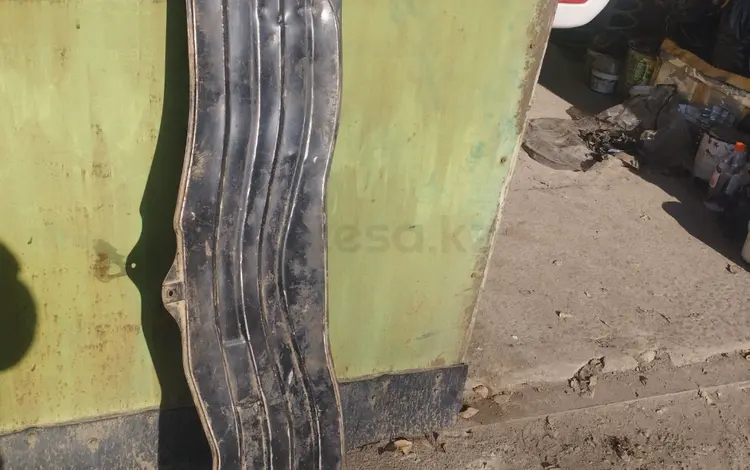 Панель железная на крышке багажника (пластина защитная)үшін5 000 тг. в Алматы