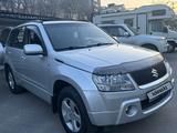 Suzuki Grand Vitara 2006 годаүшін6 300 000 тг. в Алматы – фото 3