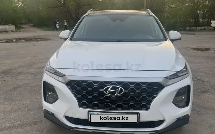 Hyundai Santa Fe 2020 года за 15 700 000 тг. в Астана