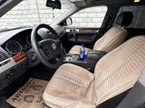 Volkswagen Touareg 2007 года за 5 800 000 тг. в Шымкент – фото 2