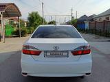 Toyota Camry 2015 года за 11 500 000 тг. в Жетысай – фото 4