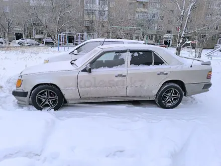 Mercedes-Benz E 280 1990 года за 2 100 000 тг. в Караганда – фото 12