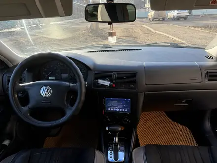 Volkswagen Golf 2001 года за 1 850 000 тг. в Караганда – фото 8
