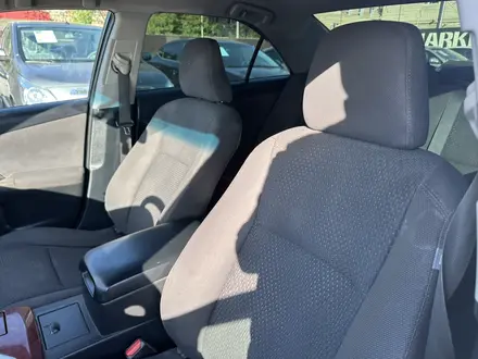 Toyota Camry 2012 года за 7 750 000 тг. в Актобе – фото 12